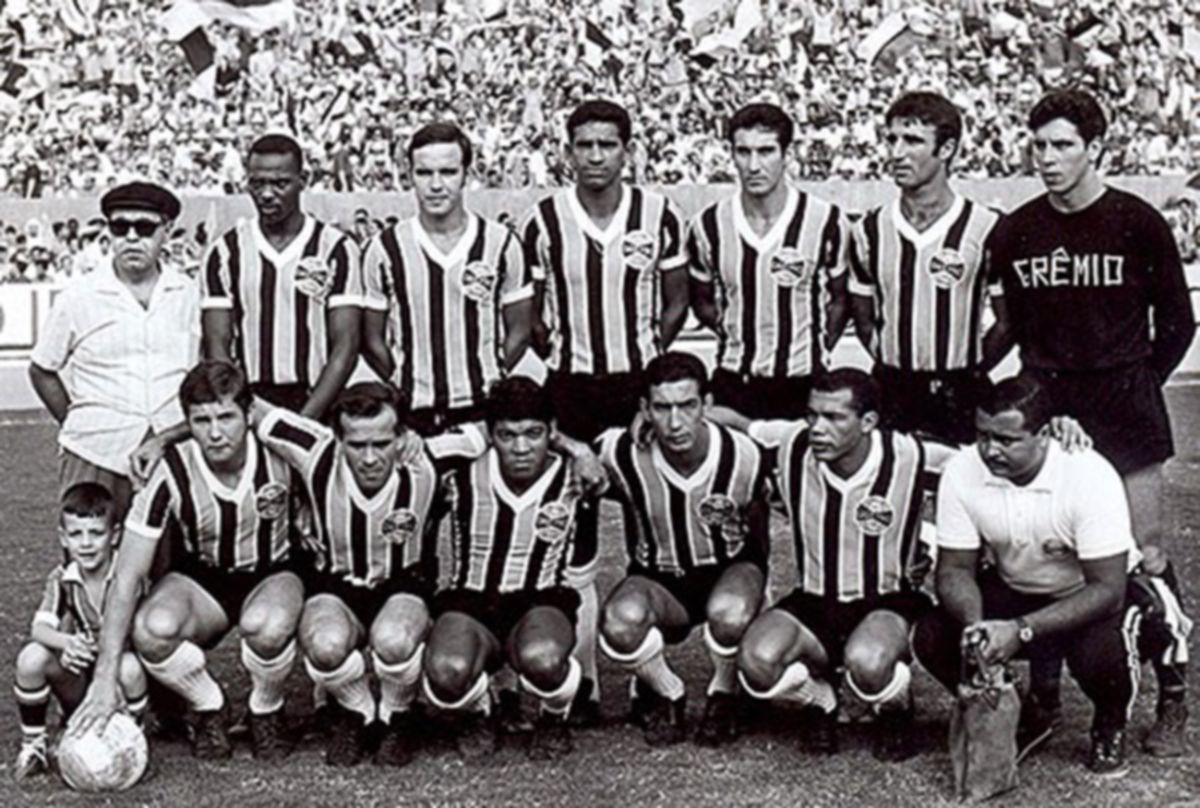 gremio-porto-alegre-1968-foot.jpg